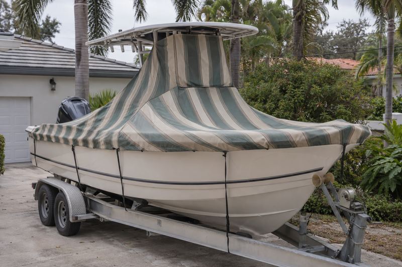 26 ft center console, worn cover