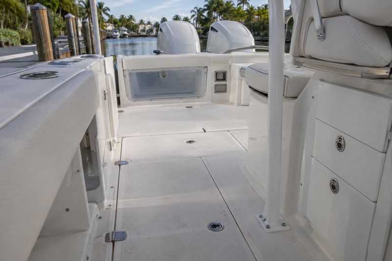 34 ft center console, worn deck
