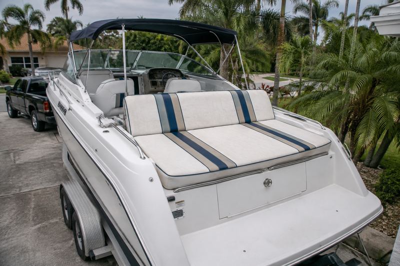 34 ft sport boat, worn sunpad