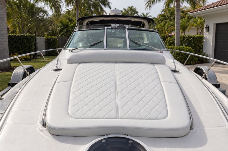 40 ft express cruiser, new bow sunpad in white with grey diamond quilting