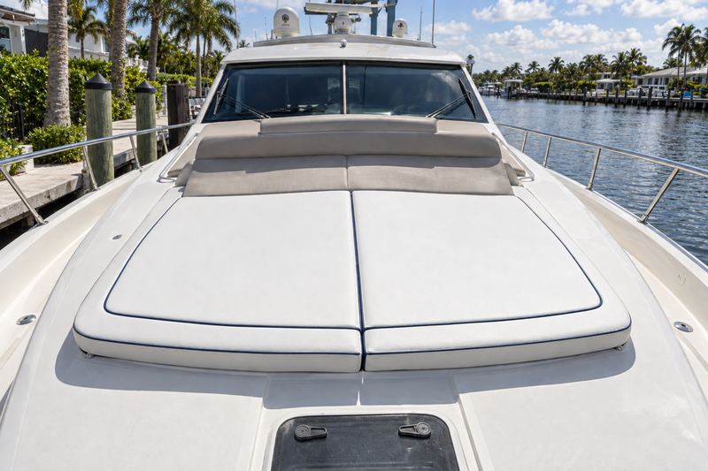 55 ft motor yacht, new foredeck sunpad in ice white with navy piping