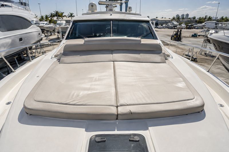 55 ft motor yacht, worn sunpad